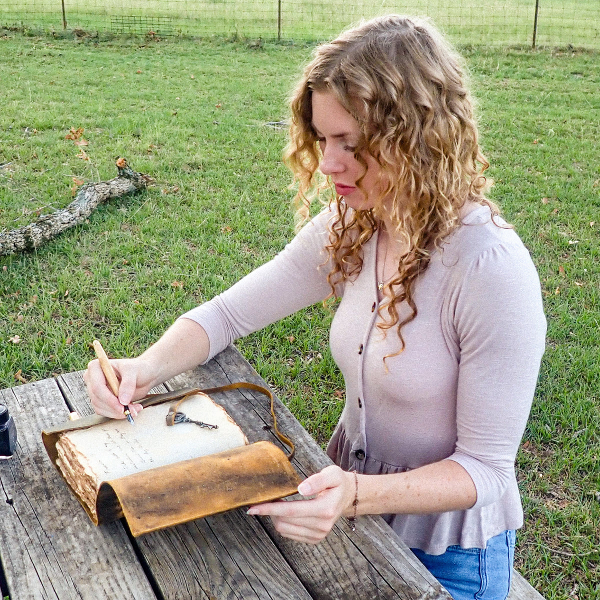 HANDCRAFTED VINTAGE LEATHER JOURNAL WITH ANTIQUE KEY - BOOK OF SHADOWS JOURNAL FOR MEN & WOMEN