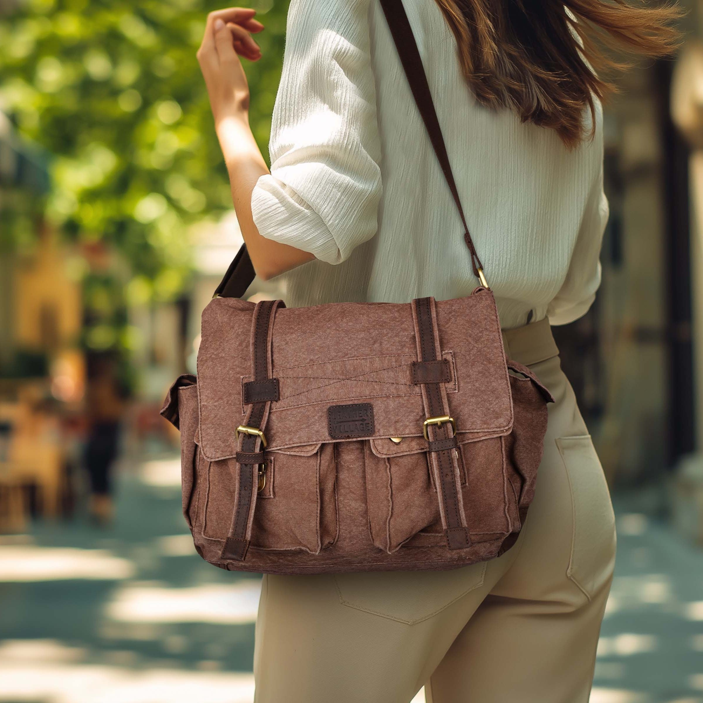 Canvas Messenger Shoulder Bag - Brown