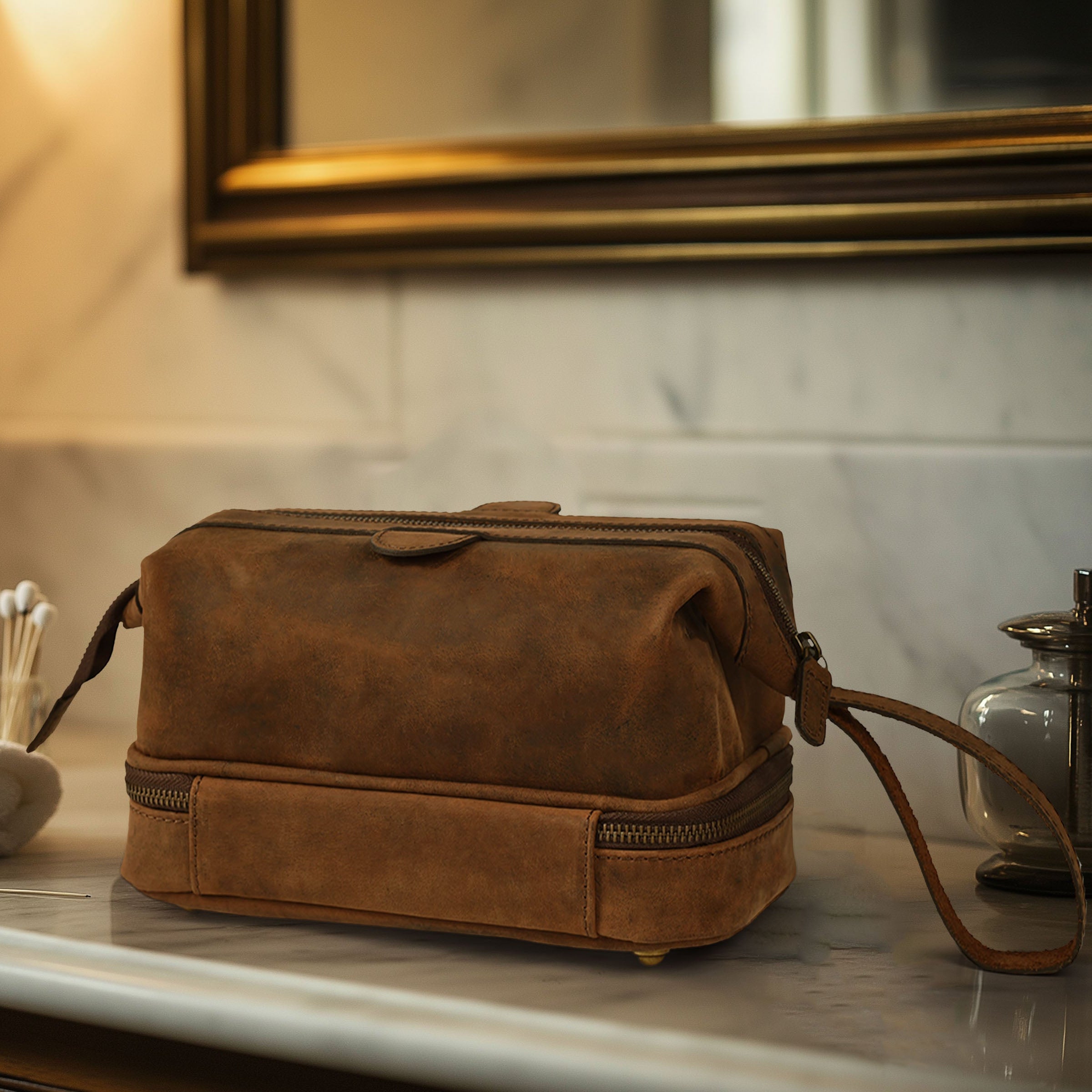 Genuine Leather Toiletry Bag for Men & Women - Mens Toiletry Shower Organizer Dopp Kit , Pouch for Traveling