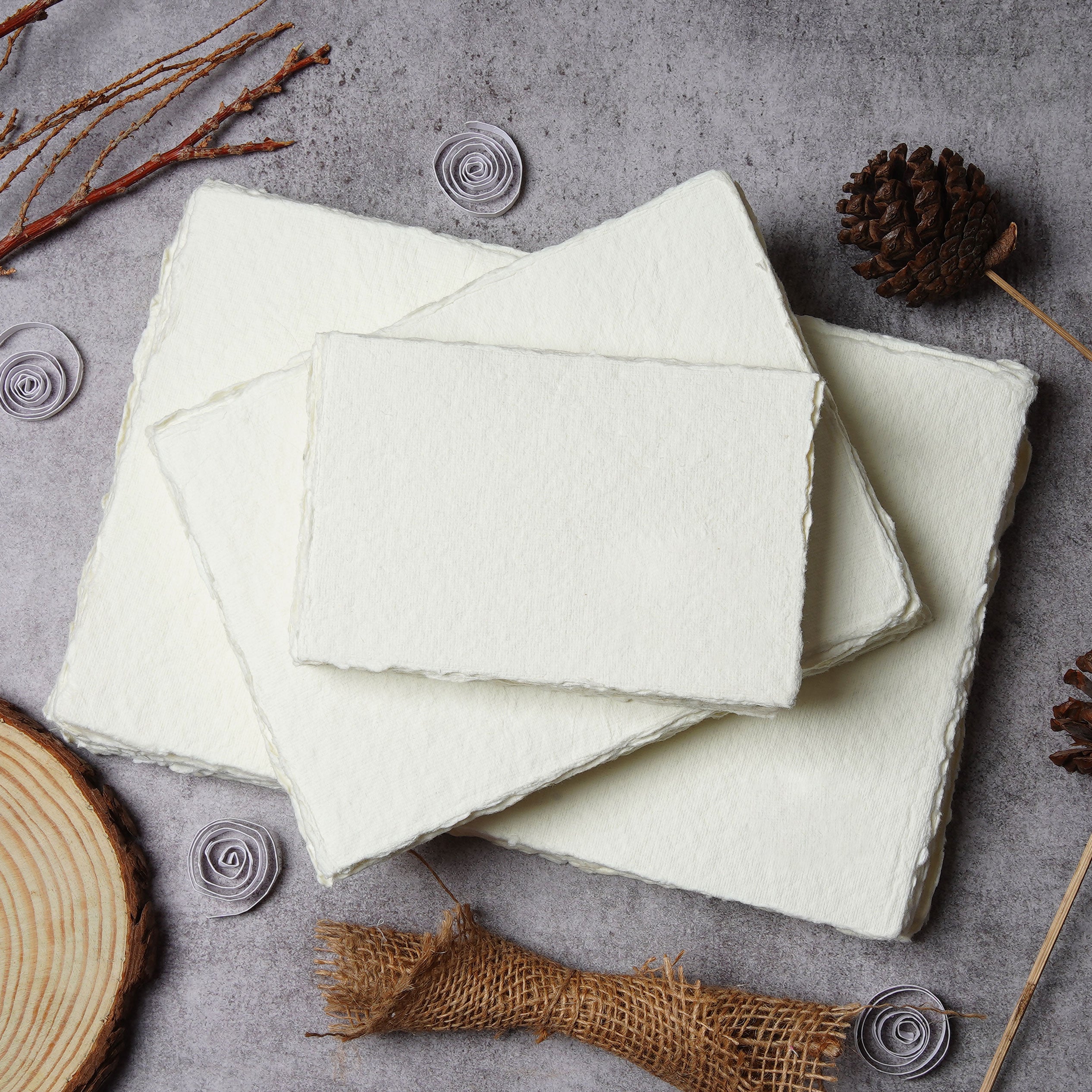 140 lb/300 GSM Watercolor Paper- 25 Sheets Deckle Edge Handmade Paper, Rough/unpressed/Textured, Off White, Cotton Paper