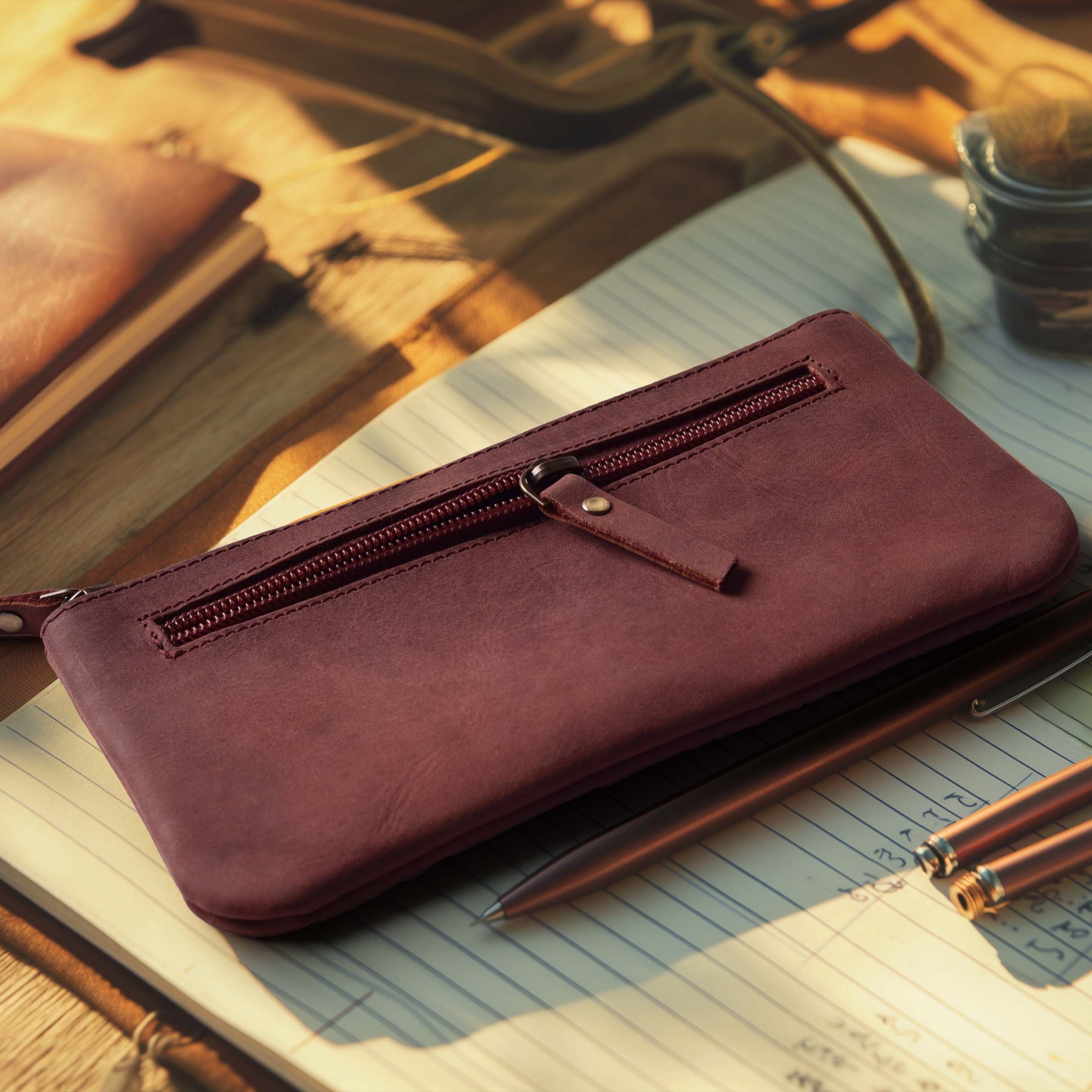 LEATHER VILLAGE Leather Pencil Pouch Pen Case - Matte Black - 8"X4"- Double Pocket - Elegant and Practical Zipper Pouch Holder for Artists, Men, and Women