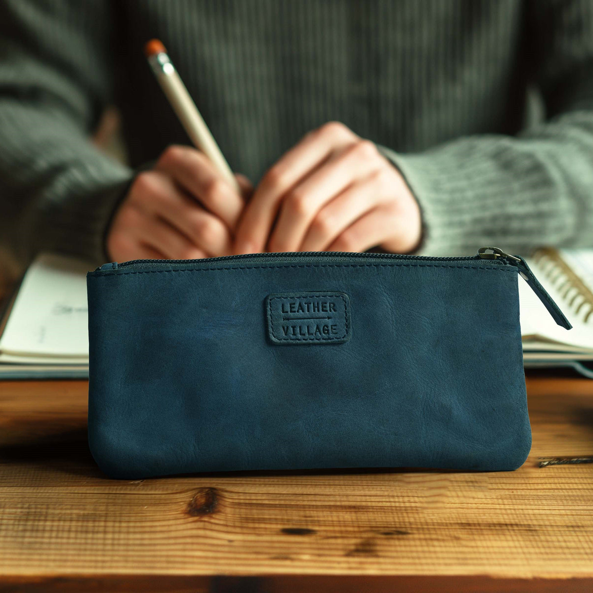 LEATHER VILLAGE Leather Pencil Pouch Pen Case - Matte Black - 8"X4"- Double Pocket - Elegant and Practical Zipper Pouch Holder for Artists, Men, and Women