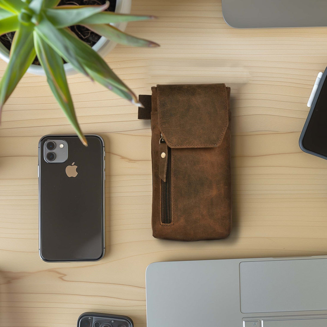 Leather Village Genuine Leather Phone Holster Pouch with Belt Clip, Magnetic Closure, ID Card Holder - Universal Case for iPhone, Samsung Galaxy, Google Pixel