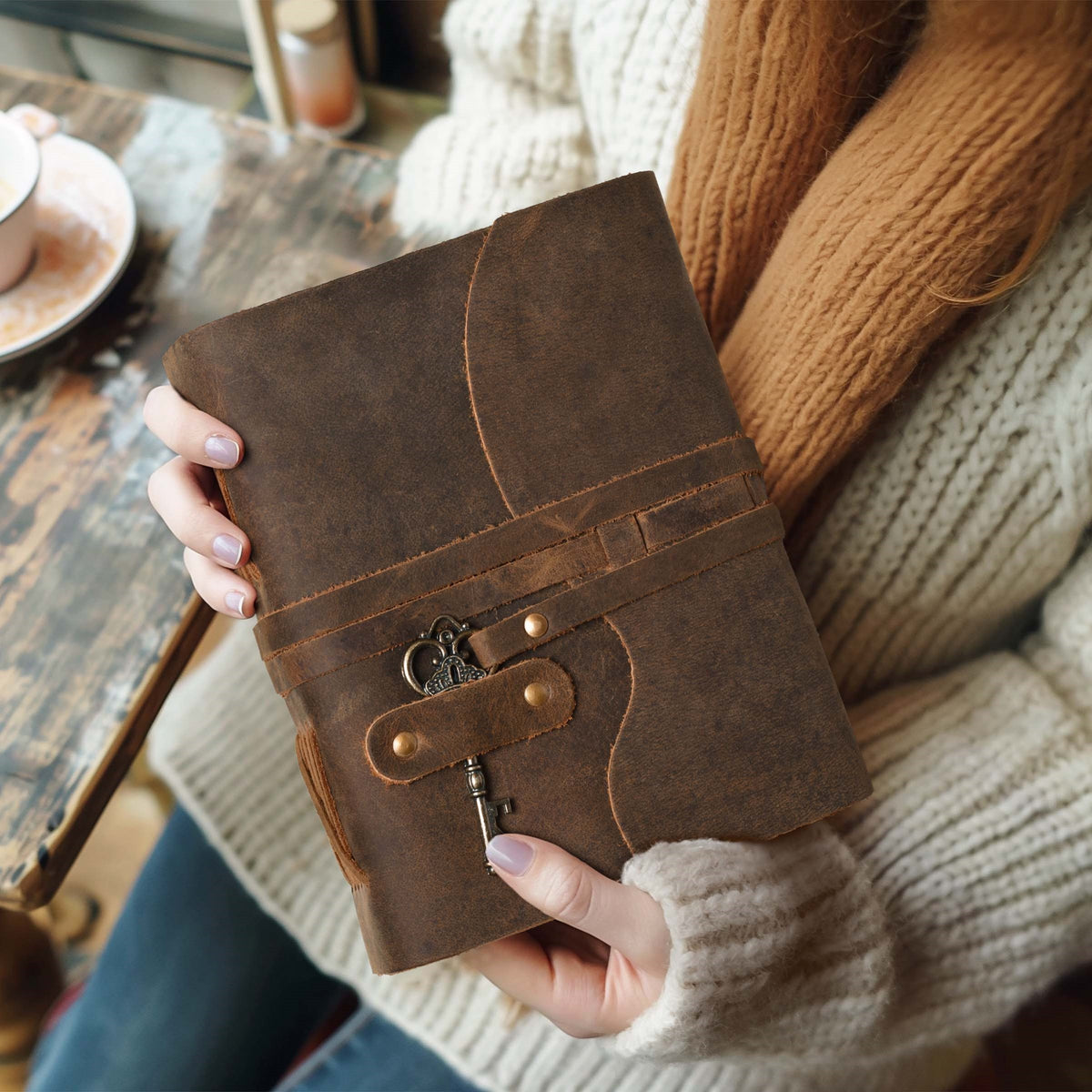 HANDCRAFTED VINTAGE LEATHER JOURNAL WITH ANTIQUE KEY - BOOK OF SHADOWS JOURNAL FOR MEN & WOMEN