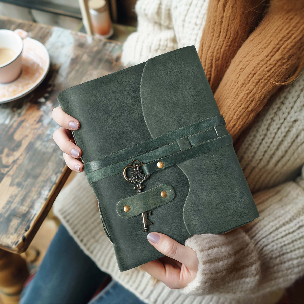 HANDCRAFTED VINTAGE LEATHER JOURNAL WITH ANTIQUE KEY - BOOK OF SHADOWS JOURNAL FOR MEN & WOMEN