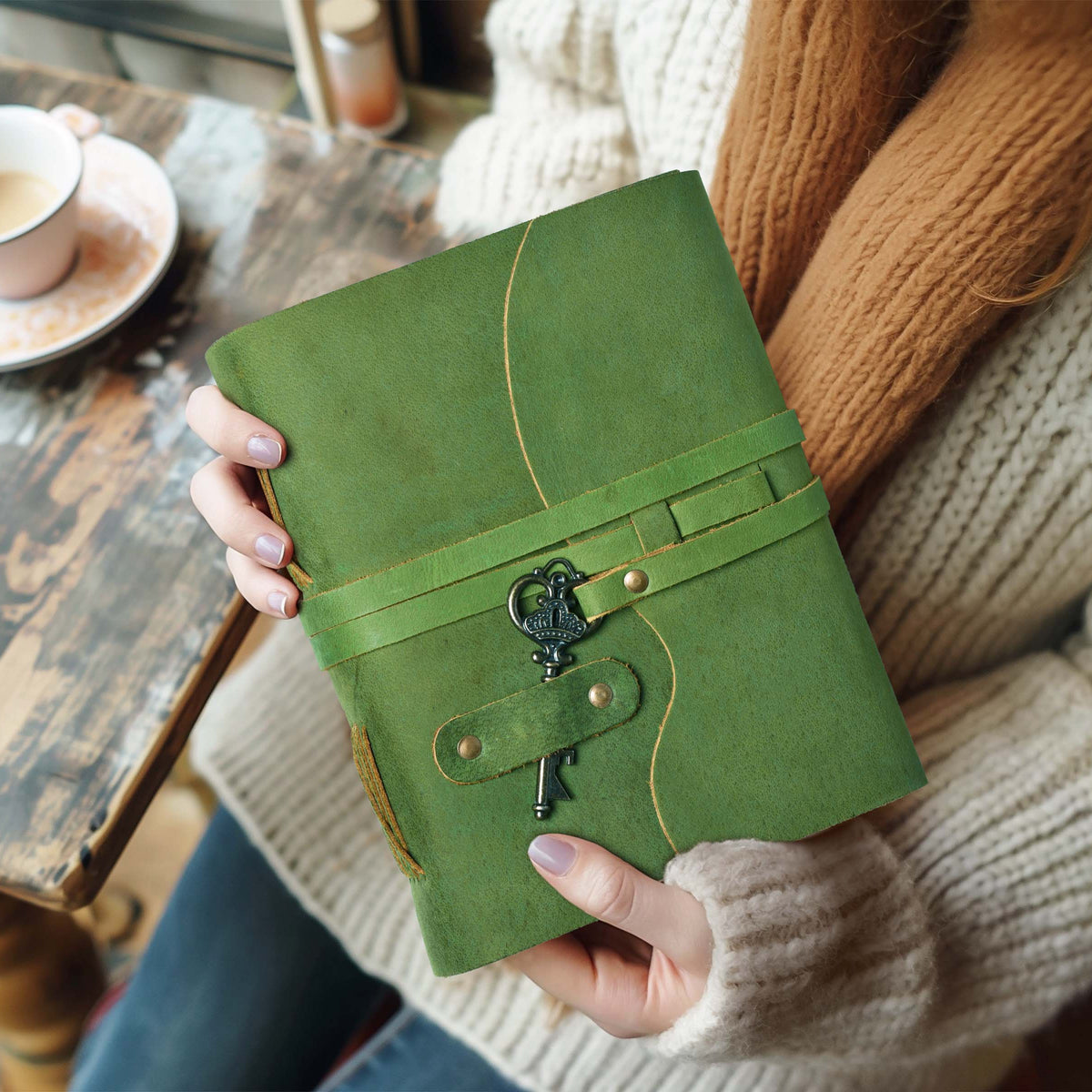 HANDCRAFTED VINTAGE LEATHER JOURNAL WITH ANTIQUE KEY - BOOK OF SHADOWS JOURNAL FOR MEN & WOMEN