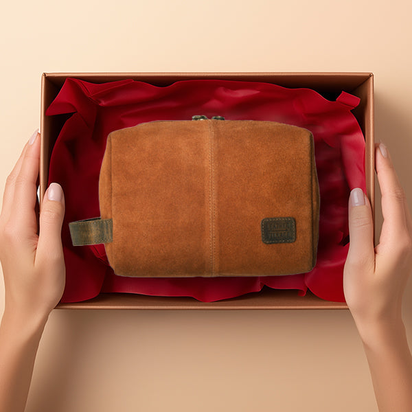 Travel Makeup Bag for Women – Large Capacity Suede Leather Cosmetic Pouch with Handle, Inner Pockets & Wide Opening – Flat Open Toiletry Organizer for Travel & Daily Use