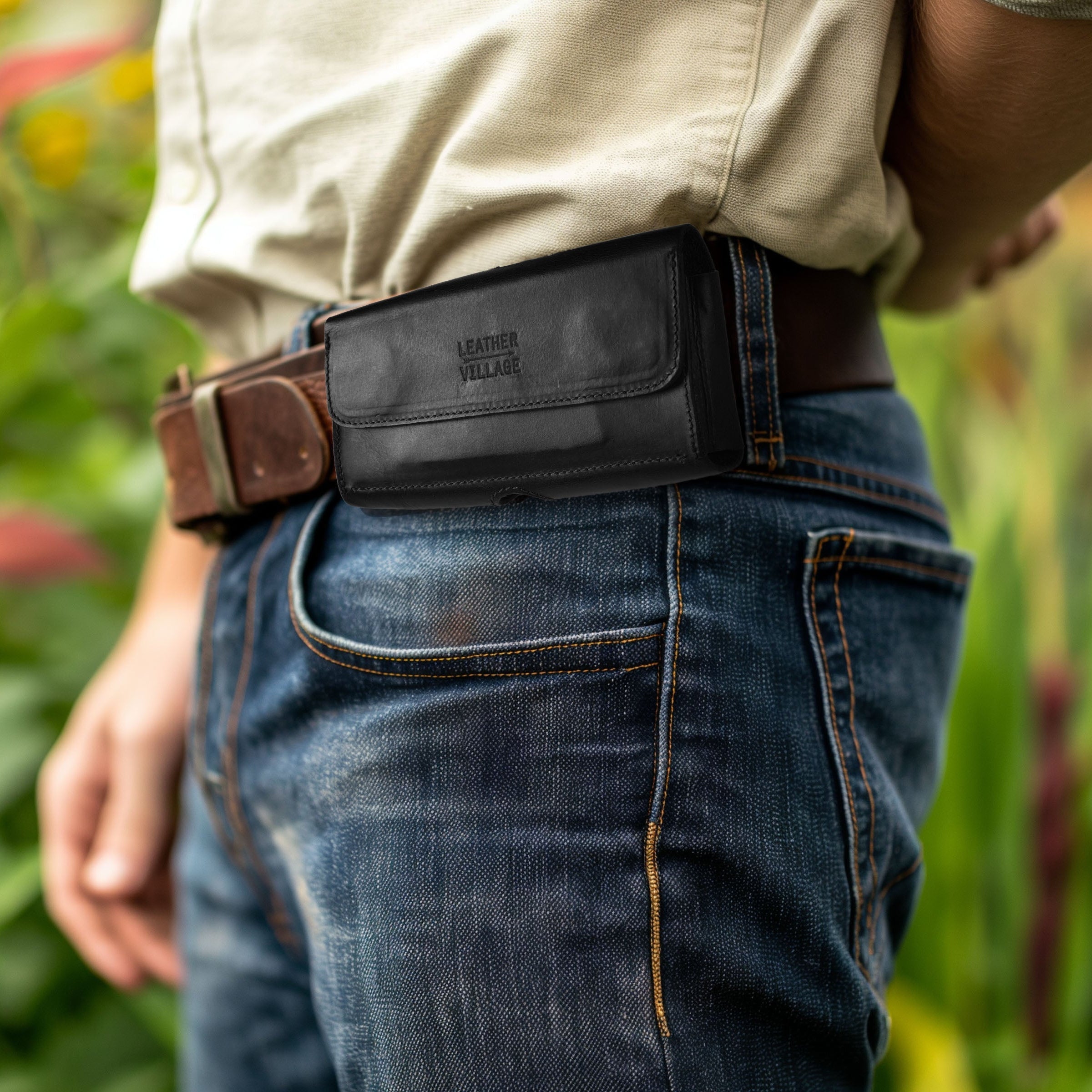 Leather Phone Holster Belt Clip Style for Men – Cell Phone Holsters Leather Belt Pouch – Horizontal Cell Phone Holder for Belt with Magnet Closure – Leather Cell Phone Holder for Belt