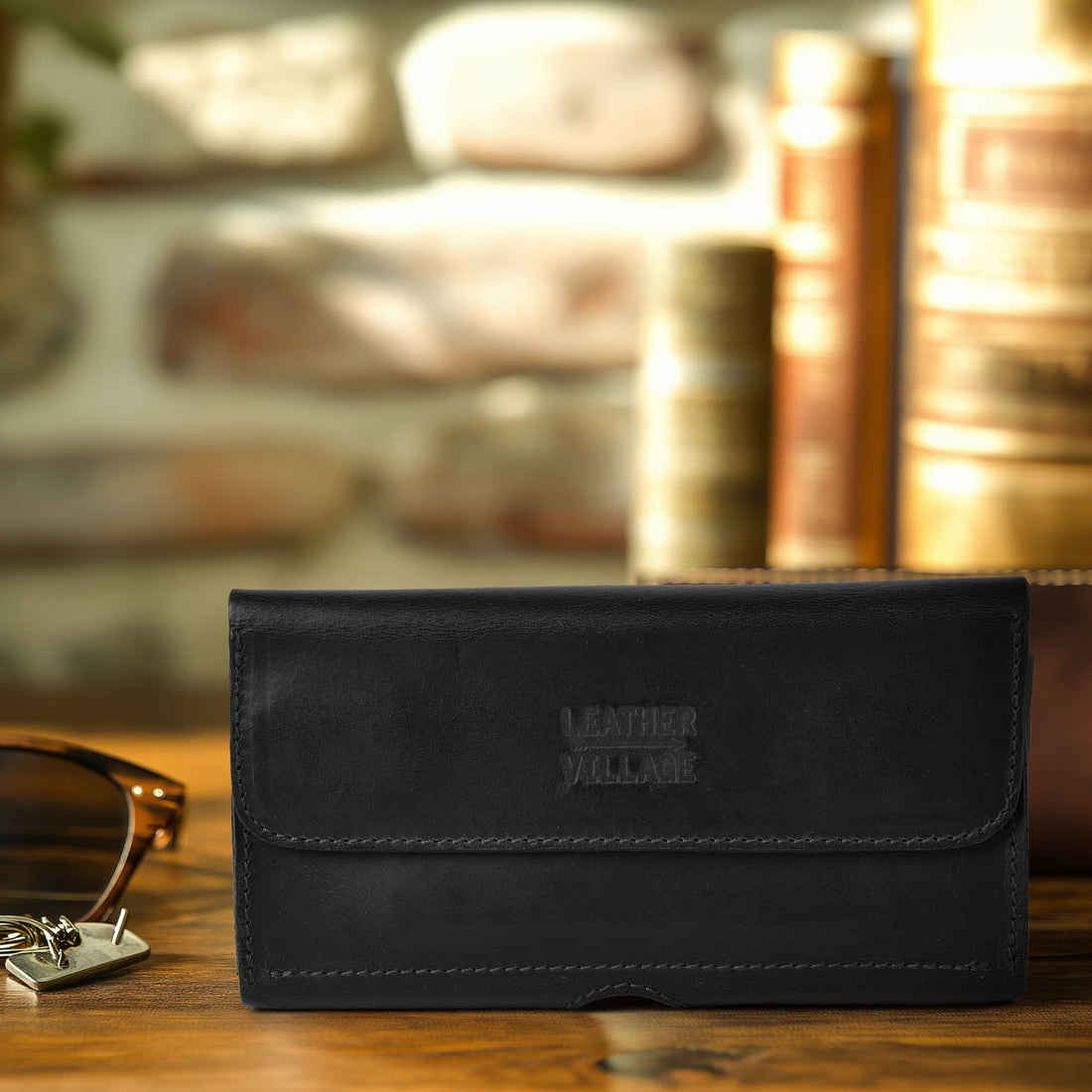 Leather Phone Holster Belt Clip Style for Men – Cell Phone Holsters Leather Belt Pouch – Horizontal Cell Phone Holder for Belt with Magnet Closure – Leather Cell Phone Holder for Belt